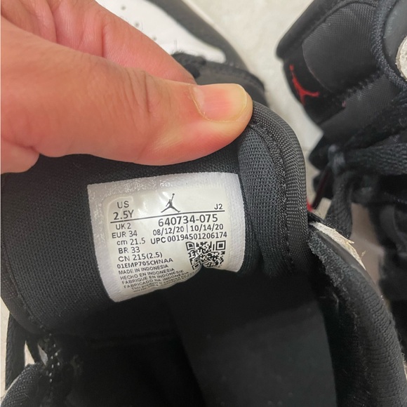 Nike Jordan 1 Mid 23 size 2.5Y great condition - Picture 5 of 6